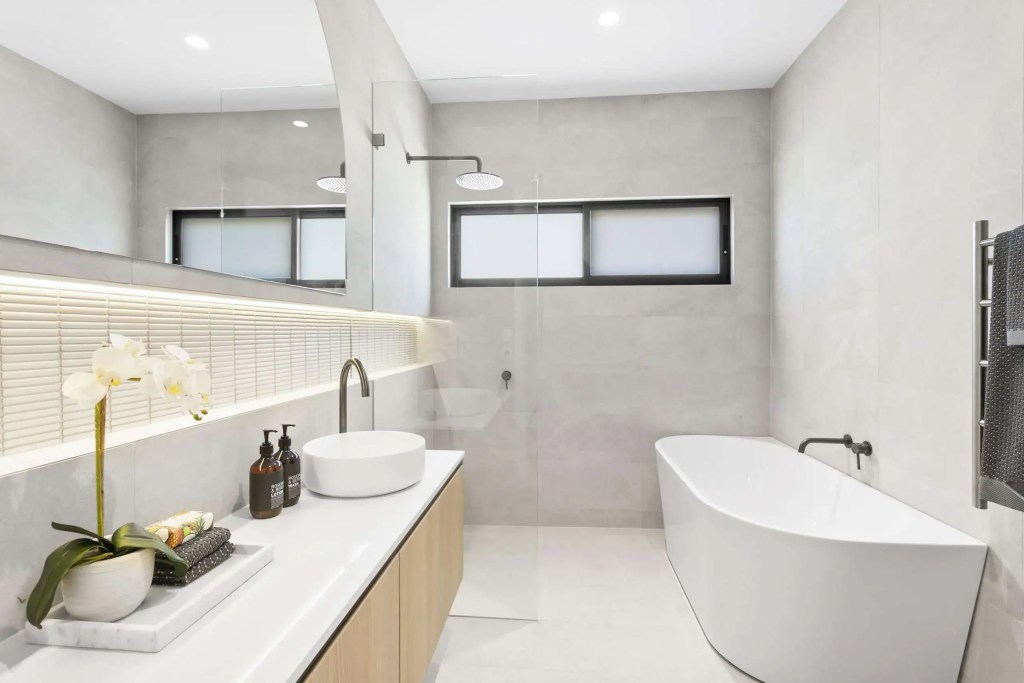 First Class Glass frameless shower screen installation in a Balgowlah home.